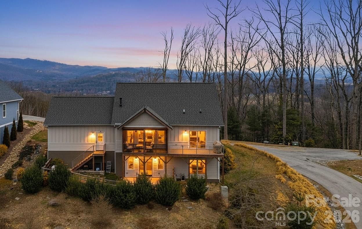 68 Curtain Blf, Hendersonville, NC 28791 | Zillow