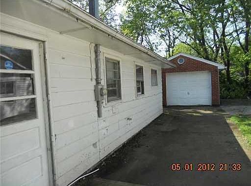 2nd image of 4518 W Hillcrest Ave