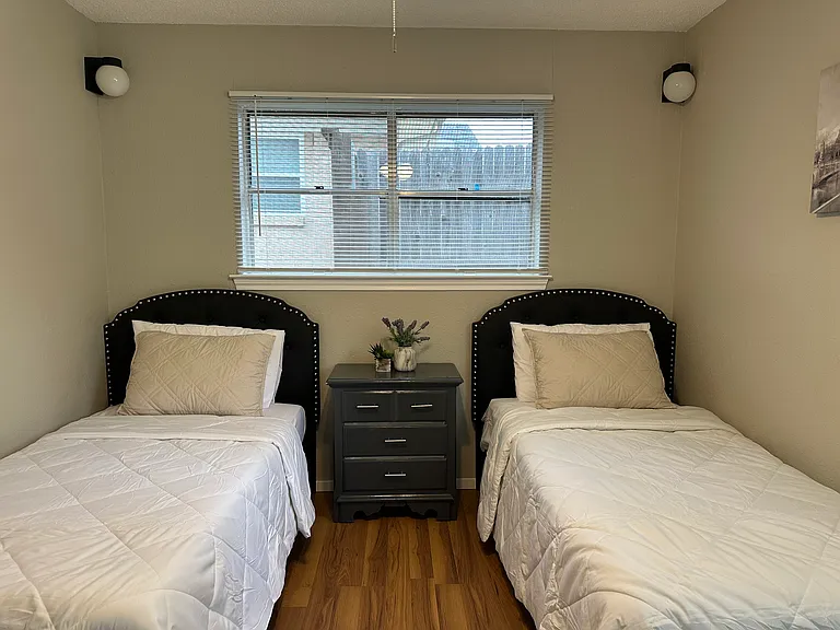 1607 Sagebrush Trl — Photo 56