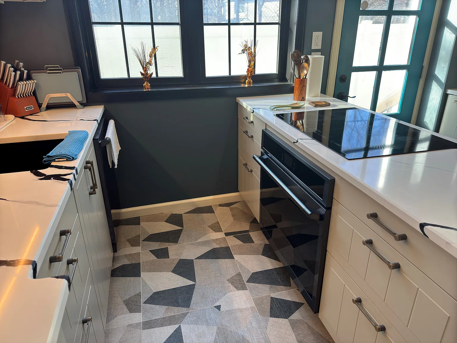 2 bed, 950 sqft, $5,900 — Photo 4