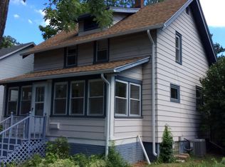 1043 Boston Ave, Waterford, MI 48328