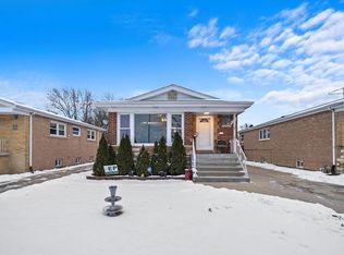 8917 S Albany Ave, Evergreen Park, IL 60805