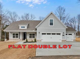 17 Dirleton Dr, Bella Vista, AR 72715