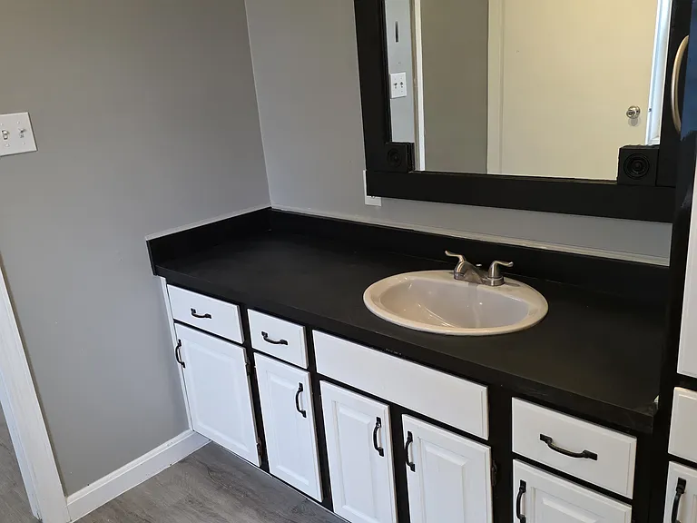 530 Griffin St — Photo 7