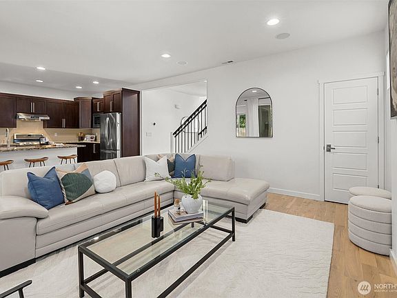 4th image of 11807 26th Drive SE