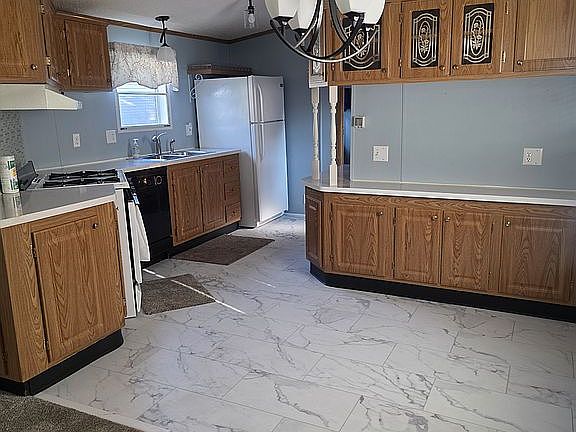 5th image of 8735 W Carefree Dr