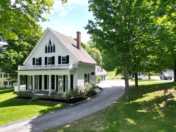 1090 Pittston School Street, Pittston, ME 04345