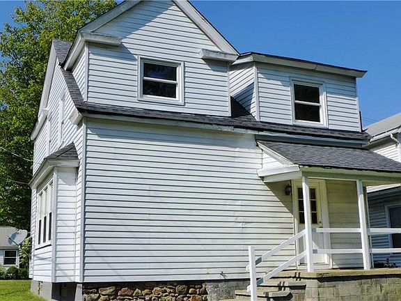 2nd image of 418 W Main St #20