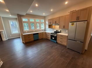 20 Otis St APT B, Manchester, CT 06040