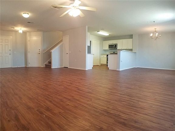 4th image of 3601 Sand Dunes Ave
