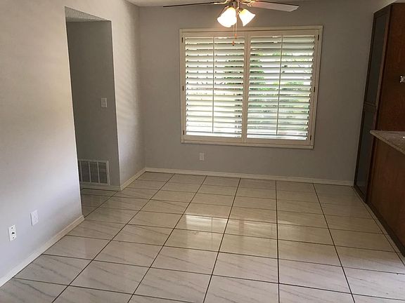 4th image of 457 Las Palomas Dr