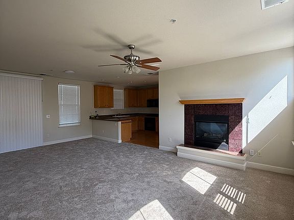 2nd image of 776 McClelland Dr