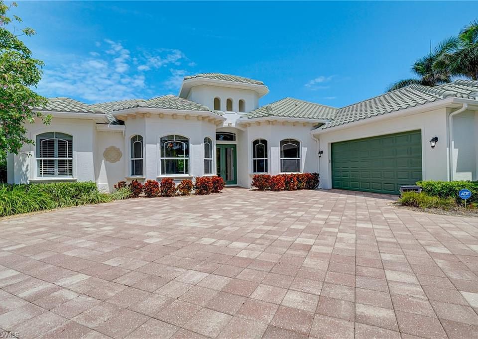 1st image of 493 Banyan Blvd