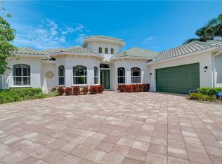 493 Banyan Blvd, Naples, FL 34102