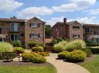 Arlington Arms, Niles, OH 44446