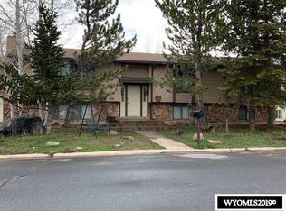 337 Maple St, Evanston, WY 82930