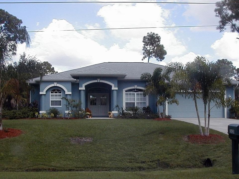 2nd image of 2620 Sheila Ln