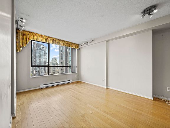 4th image of 1189 Howe St #1804