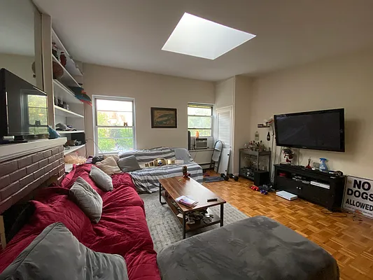 Rented by Avenues Real Estate | media 1