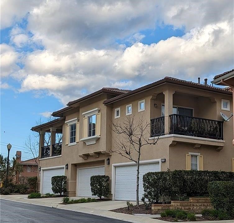 1st image of 27976 Trillium Ln