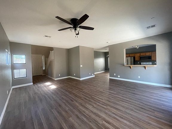 3rd image of 5346 E Carmel Ave