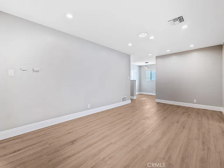 10101 Memory Park Ave — Photo 27
