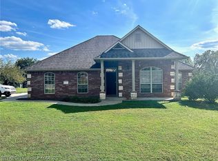 725 E Knoxville St, Greenwood, AR 72936