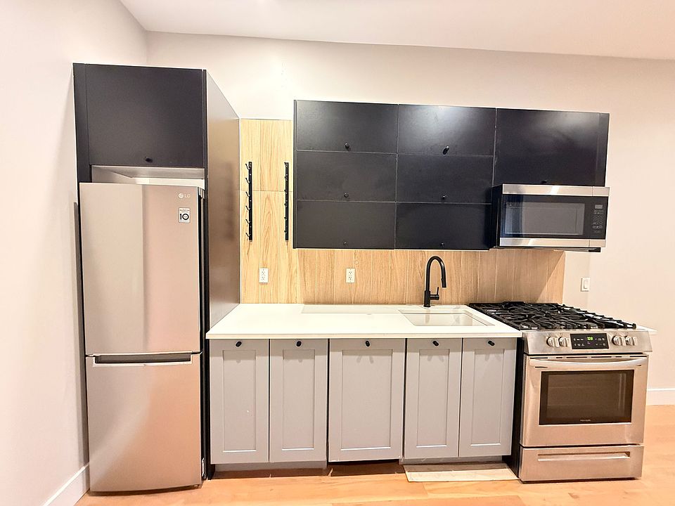 1st image of 172 New York Ave #19E