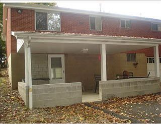 4th image of 227 Blackridge Dr