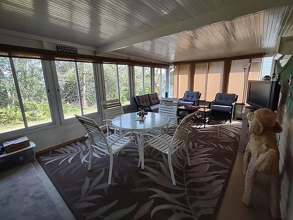 All season sunroom/lanai