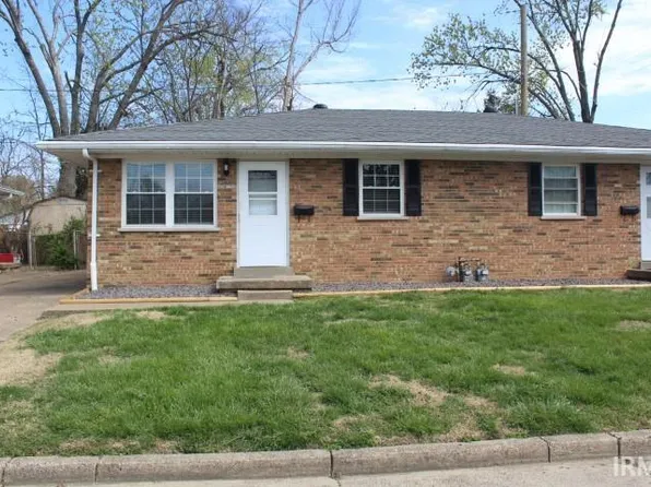 2555 Stanley Ct, Evansville, IN 47711
