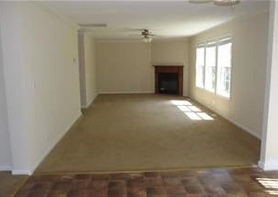 2nd image of 2130 Hope Dr