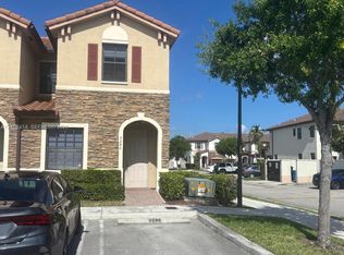 9286 W 33rd Ln, Hialeah, FL 33018