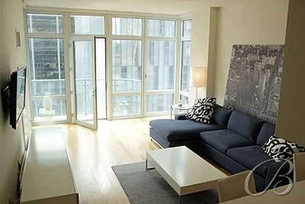 Rented by Bellmarc Realty | media 21