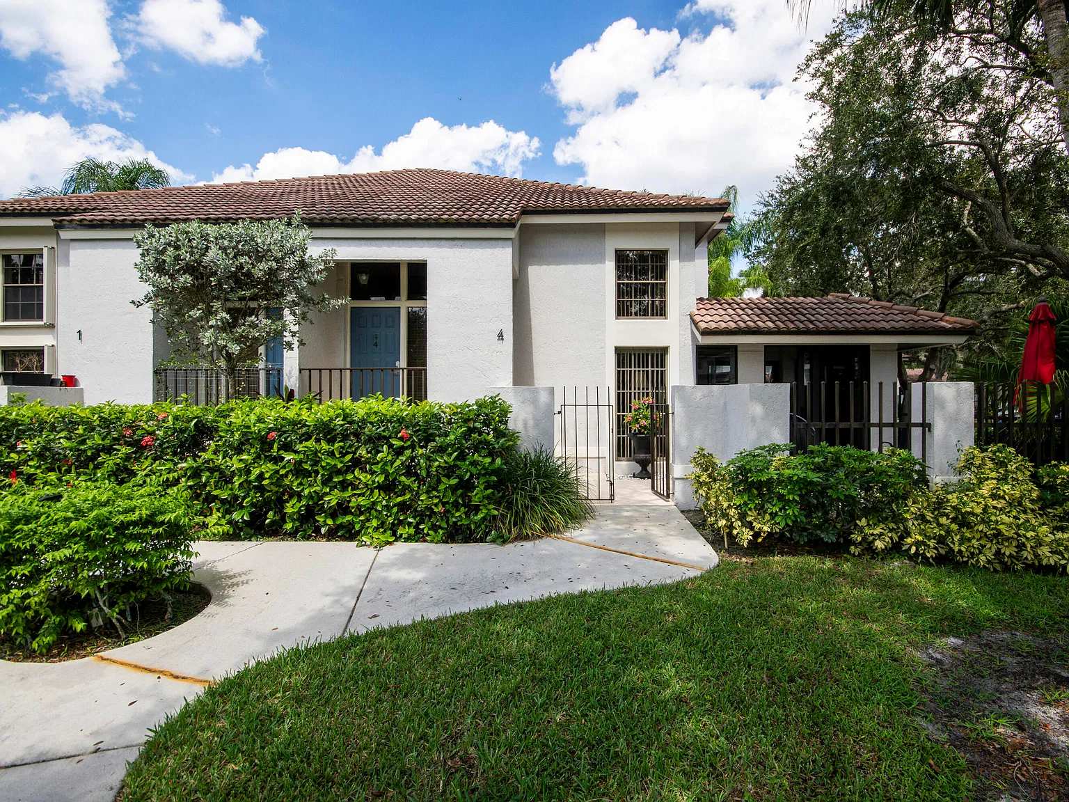 2 bed, 2.5 bath, 1392 sqft, $3,500 — Photo 1