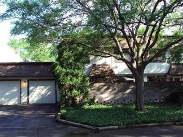 9956 Johnnycake Ridge Rd #5, Concord Township, OH 44077