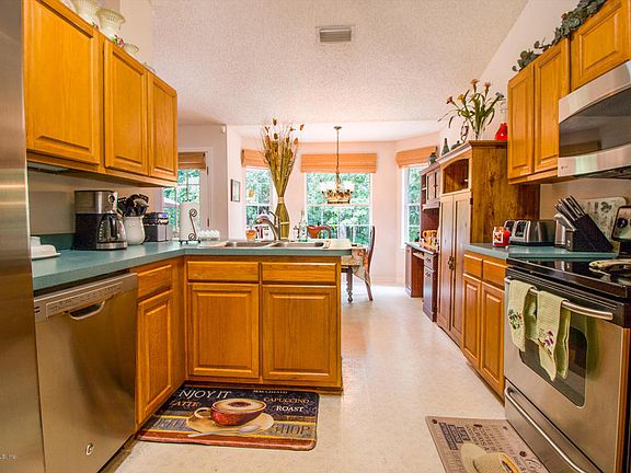 5th image of 7910 Whitehaven Ct