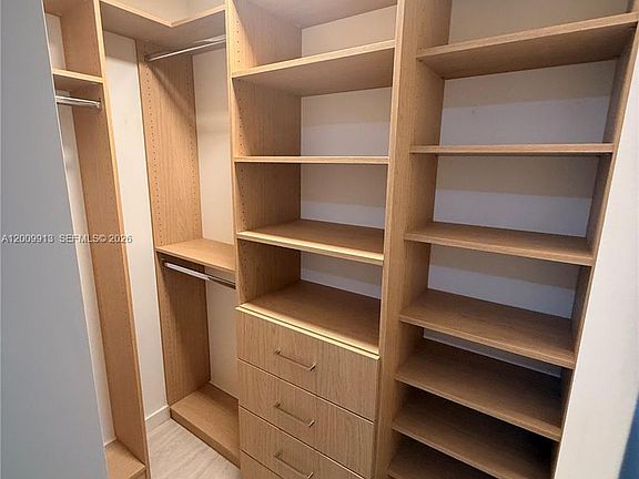 5th image of 77 SE 5th St #1811