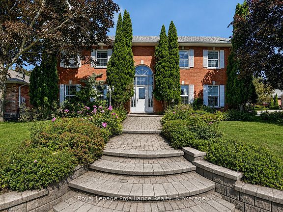2nd image of 1664 Forster Ave