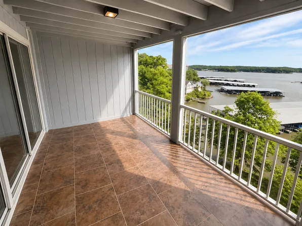 116 Regatta Bay Cir #3C, Lake Ozark, MO 65049