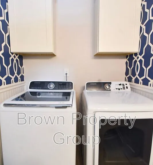 5804 Norman Pl — Photo 12