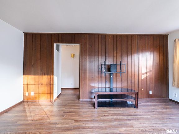 5th image of 4030 S Granville Ave