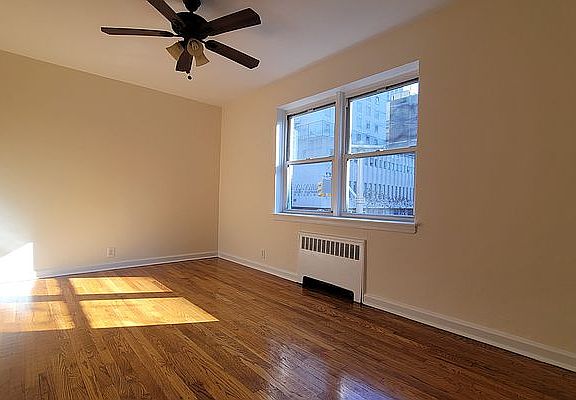 2nd image of 128 E 91st St APT 1E