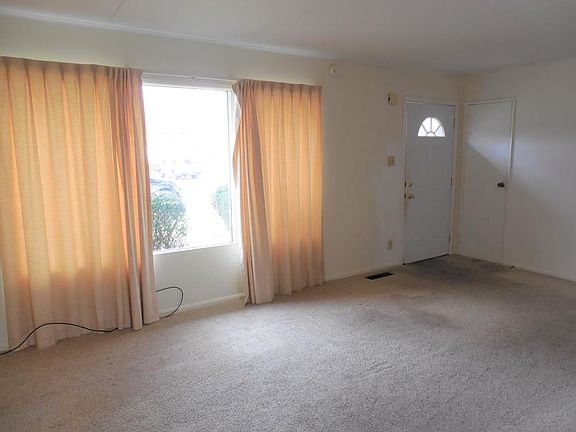 2nd image of 510 Lawndale Dr