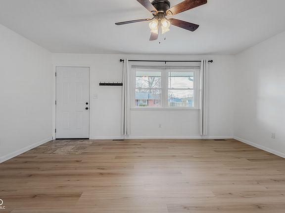 5th image of 2815 Yellowwood Ct