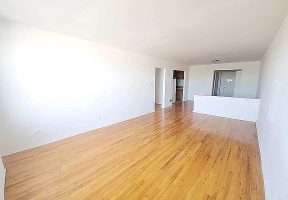 3rd image of 465 E 7th St #76