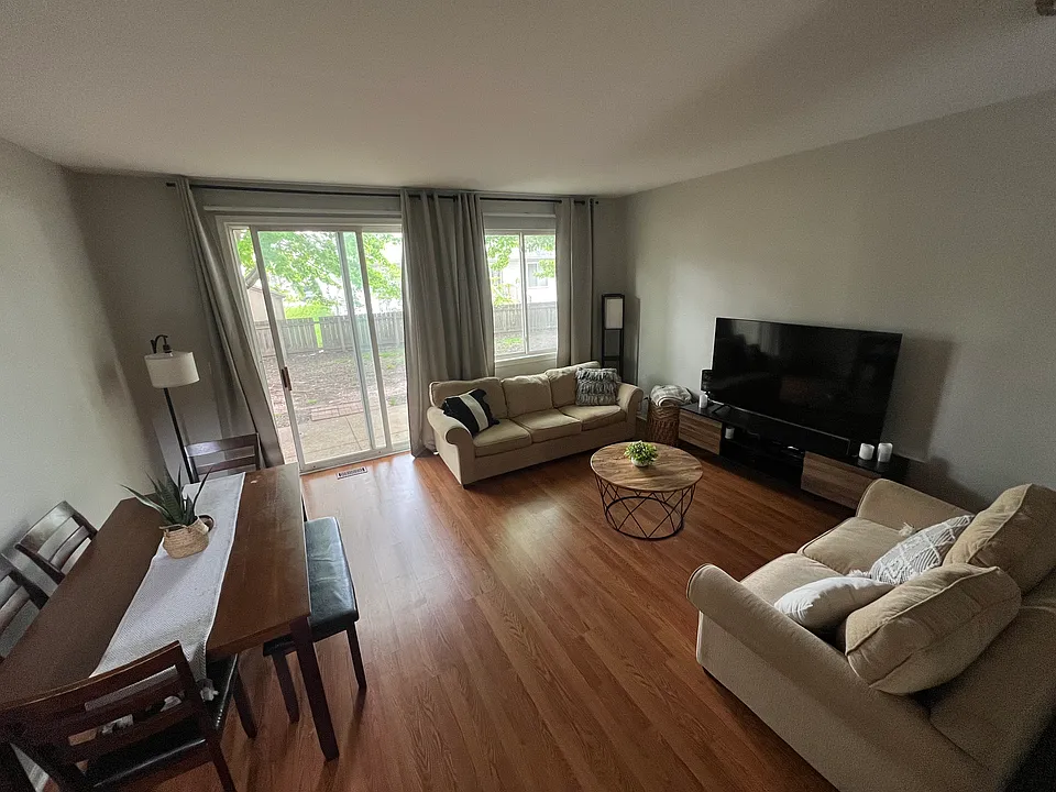 2128 Fulham Dr