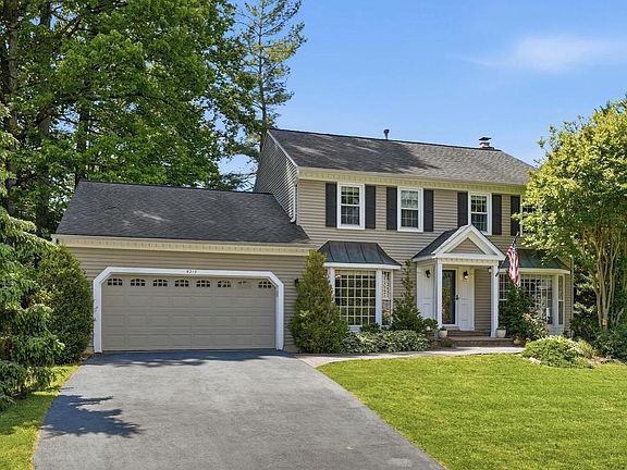 2nd image of 9215 Cork Pl