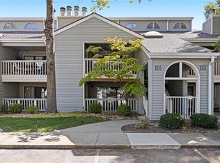 8825 W 106th Ter, Overland Park, KS 66212