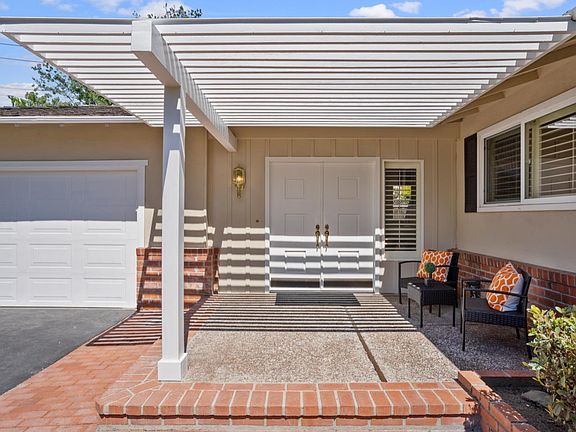 4th image of 13090 Lorene Ct